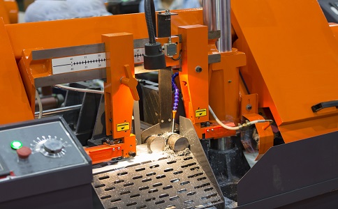 东源龙门带锯床具备哪些优点？